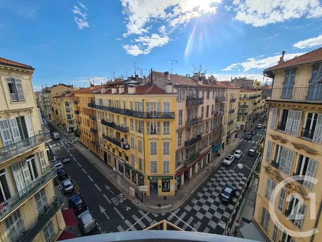 Appartement à louer - 2 pièces - 46.3 m2 - NICE - 06 - PROVENCE-ALPES-COTE-D-AZUR - Century 21 Domus Immobilier