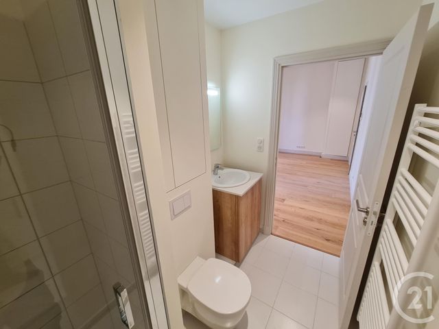 Appartement Studio à louer - 1 pièce - 24.24 m2 - NICE - 06 - PROVENCE-ALPES-COTE-D-AZUR - Century 21 Domus Immobilier