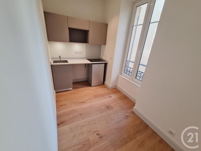 Appartement Studio à louer - 1 pièce - 24.24 m2 - NICE - 06 - PROVENCE-ALPES-COTE-D-AZUR - Century 21 Domus Immobilier