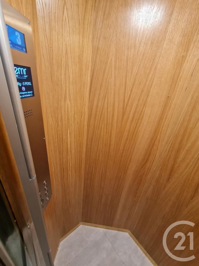 Appartement Studio à louer - 1 pièce - 24.24 m2 - NICE - 06 - PROVENCE-ALPES-COTE-D-AZUR - Century 21 Domus Immobilier