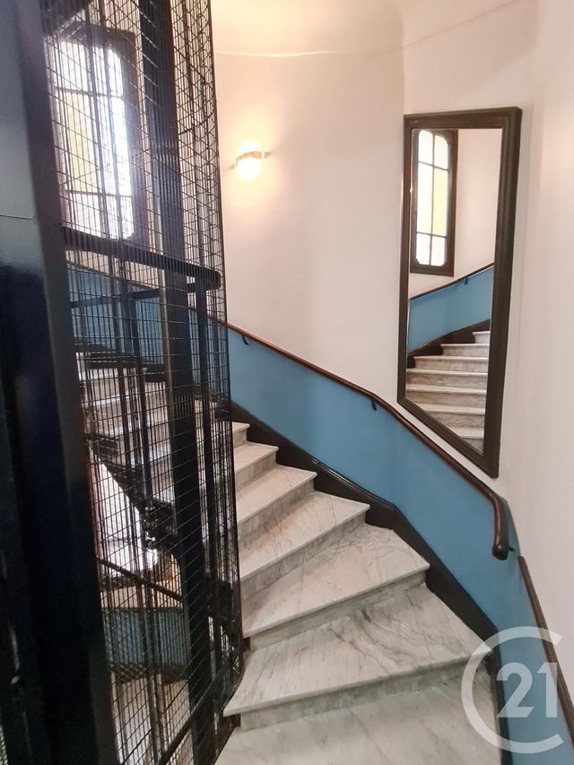 Appartement Studio à louer - 1 pièce - 24.24 m2 - NICE - 06 - PROVENCE-ALPES-COTE-D-AZUR - Century 21 Domus Immobilier