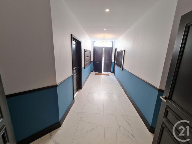 Appartement F2 à louer - 2 pièces - 36.0 m2 - NICE - 06 - PROVENCE-ALPES-COTE-D-AZUR - Century 21 Domus Immobilier