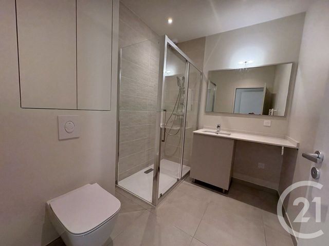 Appartement à louer - 2 pièces - 45.1 m2 - NICE - 06 - PROVENCE-ALPES-COTE-D-AZUR - Century 21 Domus Immobilier