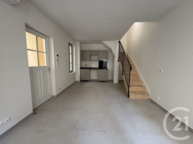 Appartement à louer - 2 pièces - 45.1 m2 - NICE - 06 - PROVENCE-ALPES-COTE-D-AZUR - Century 21 Domus Immobilier