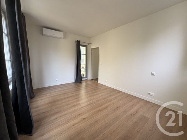 Appartement à louer - 2 pièces - 45.1 m2 - NICE - 06 - PROVENCE-ALPES-COTE-D-AZUR - Century 21 Domus Immobilier