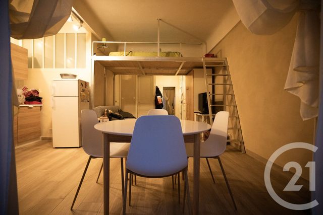 Appartement à louer - 2 pièces - 31.21 m2 - NICE - 06 - PROVENCE-ALPES-COTE-D-AZUR - Century 21 Domus Immobilier