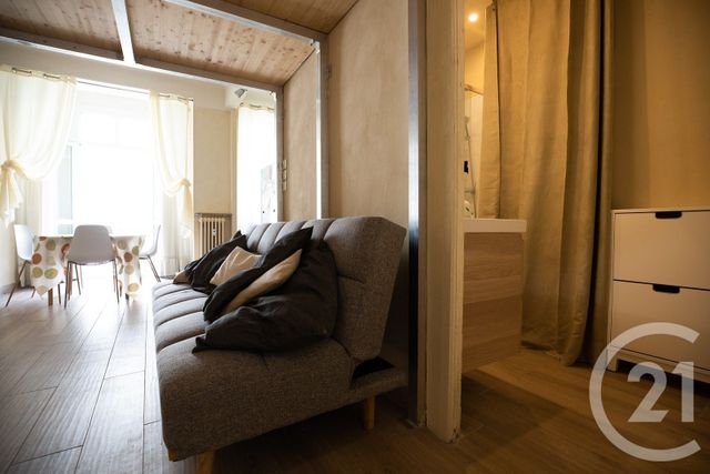 Appartement à louer - 2 pièces - 31.21 m2 - NICE - 06 - PROVENCE-ALPES-COTE-D-AZUR - Century 21 Domus Immobilier