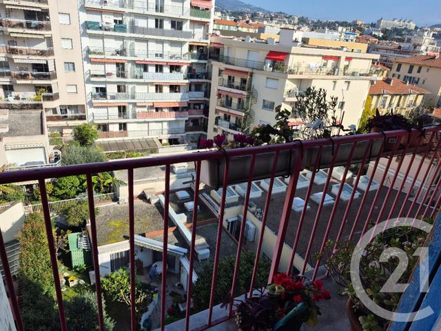 Appartement F1 à vendre - 1 pièce - 28.35 m2 - NICE - 06 - PROVENCE-ALPES-COTE-D-AZUR - Century 21 Domus Immobilier