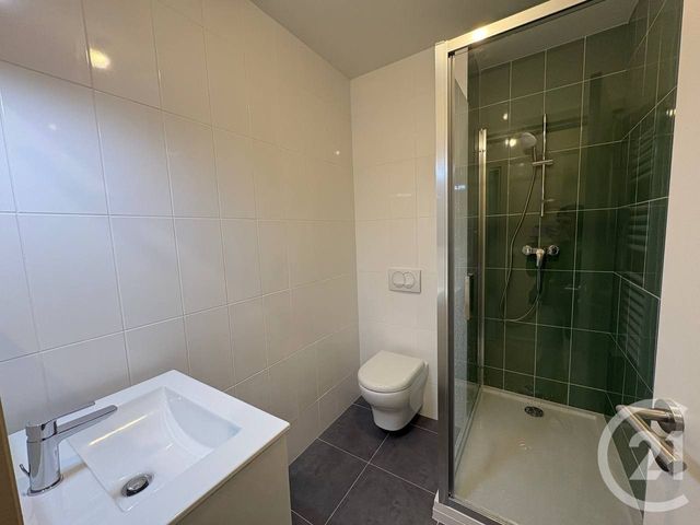 Appartement F2 à louer - 2 pièces - 38.0 m2 - NICE - 06 - PROVENCE-ALPES-COTE-D-AZUR - Century 21 Domus Immobilier