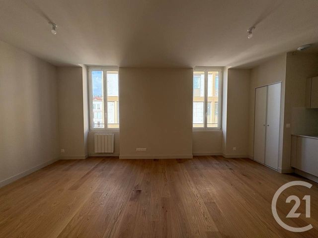 Appartement F2 à louer - 2 pièces - 38.0 m2 - NICE - 06 - PROVENCE-ALPES-COTE-D-AZUR - Century 21 Domus Immobilier