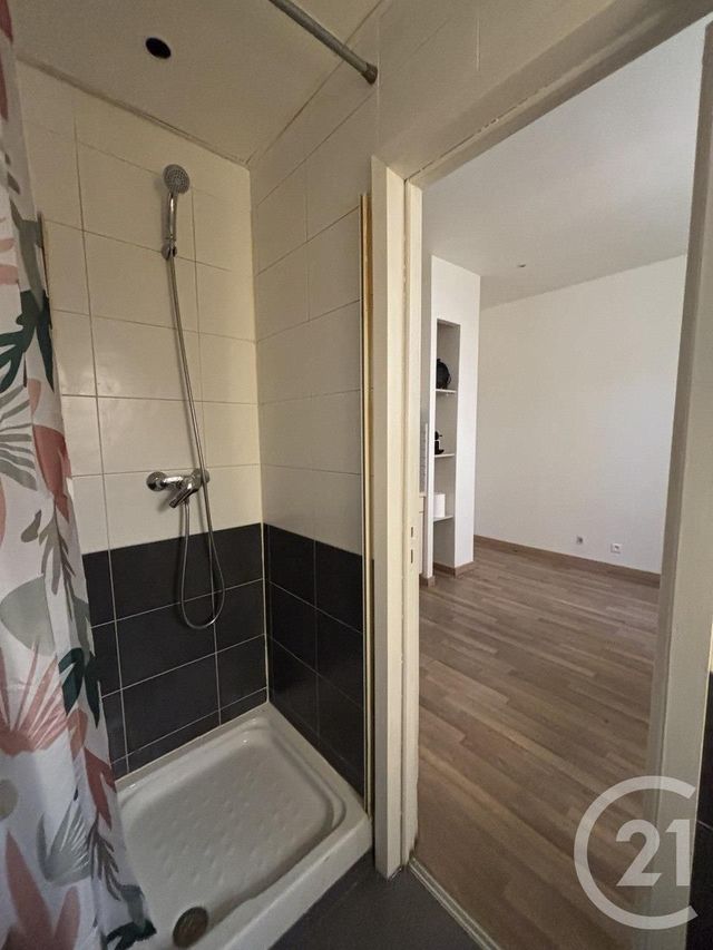 Appartement F1 à louer - 1 pièce - 14.42 m2 - NICE - 06 - PROVENCE-ALPES-COTE-D-AZUR - Century 21 Domus Immobilier