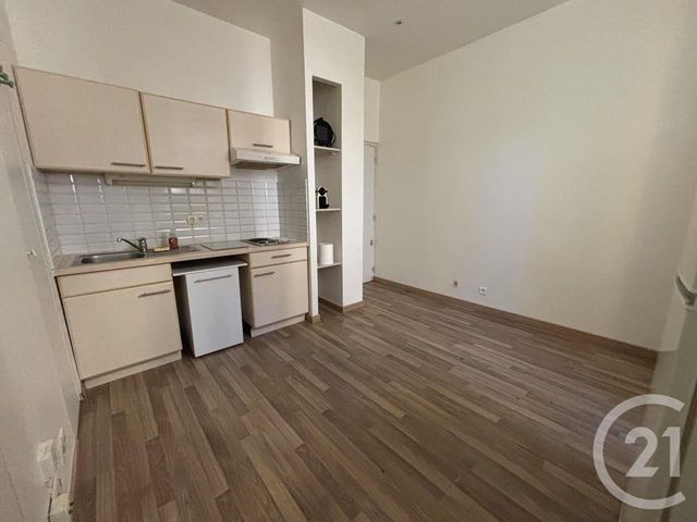 Appartement F1 à louer - 1 pièce - 14.42 m2 - NICE - 06 - PROVENCE-ALPES-COTE-D-AZUR - Century 21 Domus Immobilier