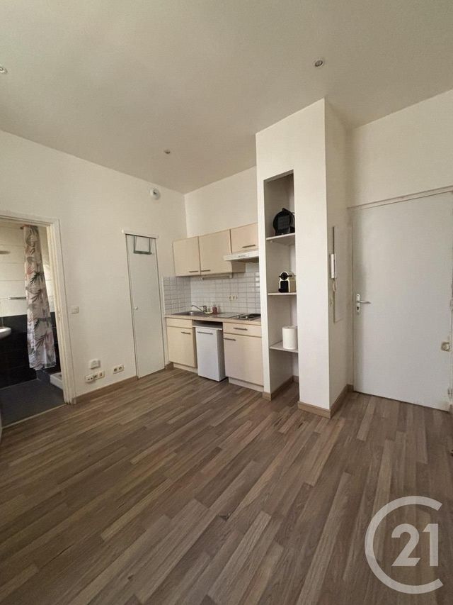 Appartement F1 à louer - 1 pièce - 14.42 m2 - NICE - 06 - PROVENCE-ALPES-COTE-D-AZUR - Century 21 Domus Immobilier