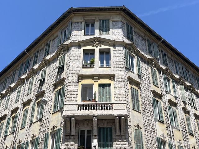 Appartement F4 à vendre - 4 pièces - 81.38 m2 - NICE - 06 - PROVENCE-ALPES-COTE-D-AZUR - Century 21 Domus Immobilier