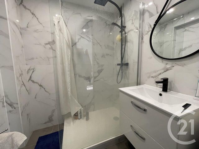 Appartement F3 à louer - 3 pièces - 59.42 m2 - NICE - 06 - PROVENCE-ALPES-COTE-D-AZUR - Century 21 Domus Immobilier