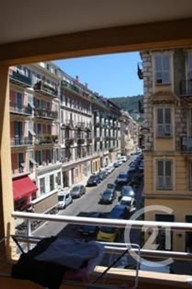 Appartement F1 à louer - 1 pièce - 30.15 m2 - NICE - 06 - PROVENCE-ALPES-COTE-D-AZUR - Century 21 Domus Immobilier