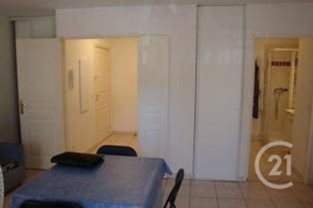 Appartement F1 à louer - 1 pièce - 30.15 m2 - NICE - 06 - PROVENCE-ALPES-COTE-D-AZUR - Century 21 Domus Immobilier