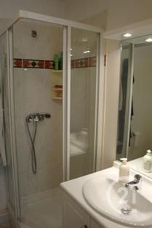 Appartement F1 à louer - 1 pièce - 30.15 m2 - NICE - 06 - PROVENCE-ALPES-COTE-D-AZUR - Century 21 Domus Immobilier