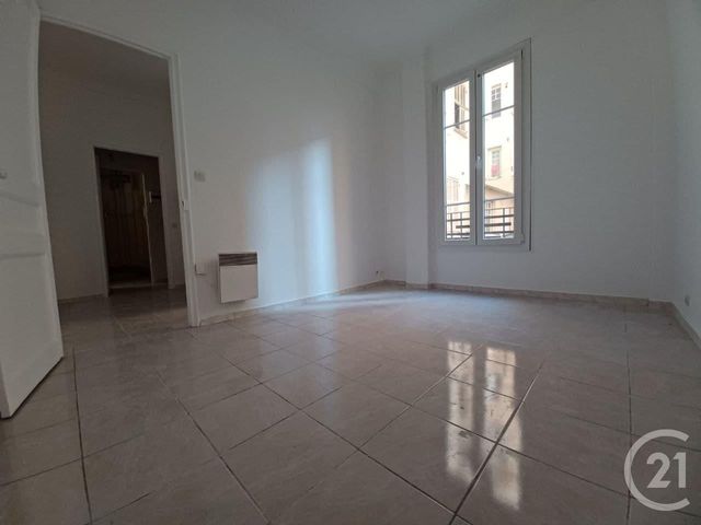 Appartement F2 à louer - 2 pièces - 26.33 m2 - NICE - 06 - PROVENCE-ALPES-COTE-D-AZUR - Century 21 Domus Immobilier