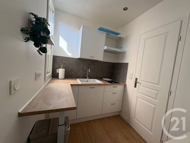 Appartement F1 à louer - 1 pièce - 18.0 m2 - NICE - 06 - PROVENCE-ALPES-COTE-D-AZUR - Century 21 Domus Immobilier