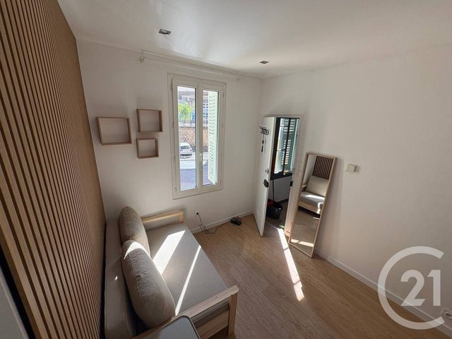 Appartement F1 à louer - 1 pièce - 18.0 m2 - NICE - 06 - PROVENCE-ALPES-COTE-D-AZUR - Century 21 Domus Immobilier