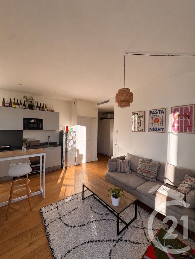 Appartement F3 à louer - 3 pièces - 58.0 m2 - NICE - 06 - PROVENCE-ALPES-COTE-D-AZUR - Century 21 Domus Immobilier