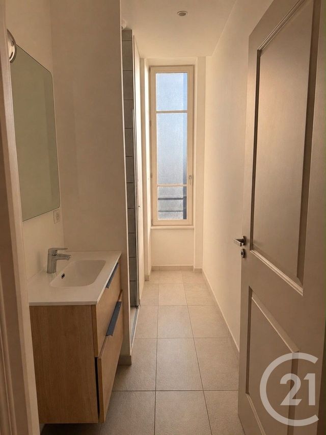 Appartement F3 à louer - 3 pièces - 58.0 m2 - NICE - 06 - PROVENCE-ALPES-COTE-D-AZUR - Century 21 Domus Immobilier