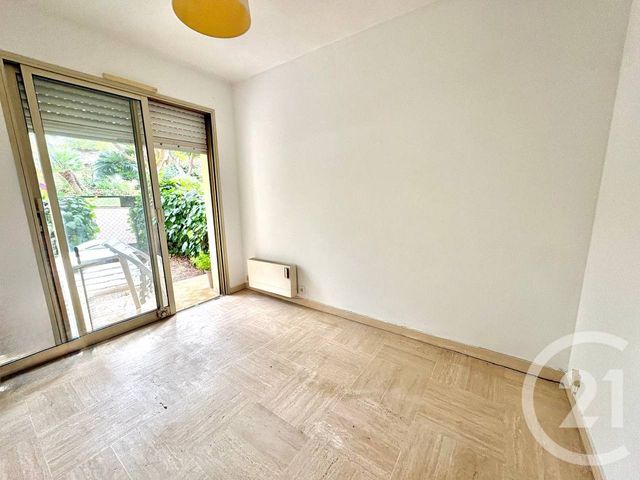 Appartement F1 à louer - 1 pièce - 15.0 m2 - NICE - 06 - PROVENCE-ALPES-COTE-D-AZUR - Century 21 Domus Immobilier
