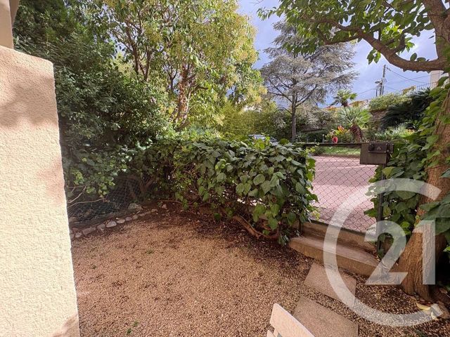 Appartement F1 à louer - 1 pièce - 15.0 m2 - NICE - 06 - PROVENCE-ALPES-COTE-D-AZUR - Century 21 Domus Immobilier